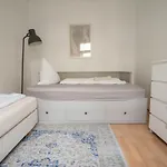 Pestahome Apartman *